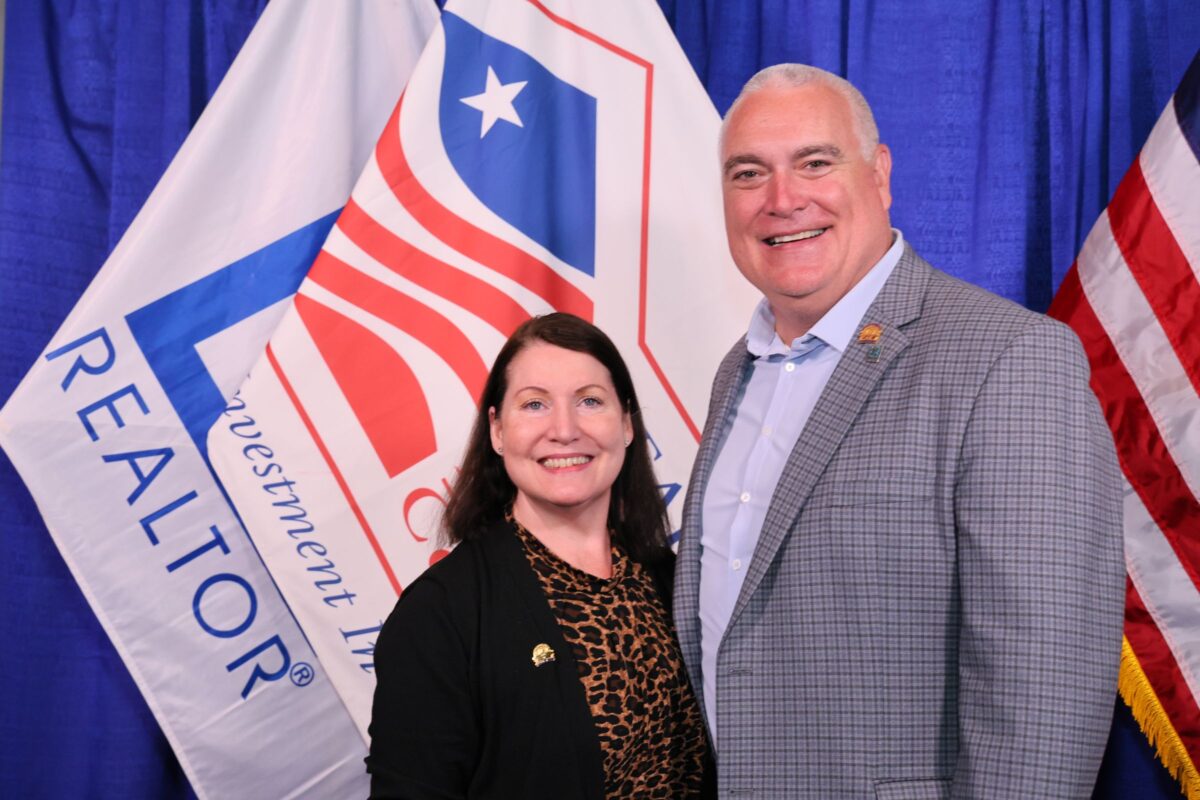 Janna Thomas pictured with NAR President, Kevin Sears